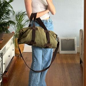 Alternative Olive Green Canvas and Leather Travel Bag